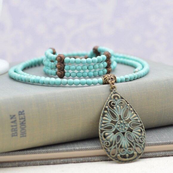 Turquoise Choker Necklace and Bracelet Set